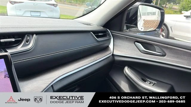 Used 2023 White Jeep Limited image 20