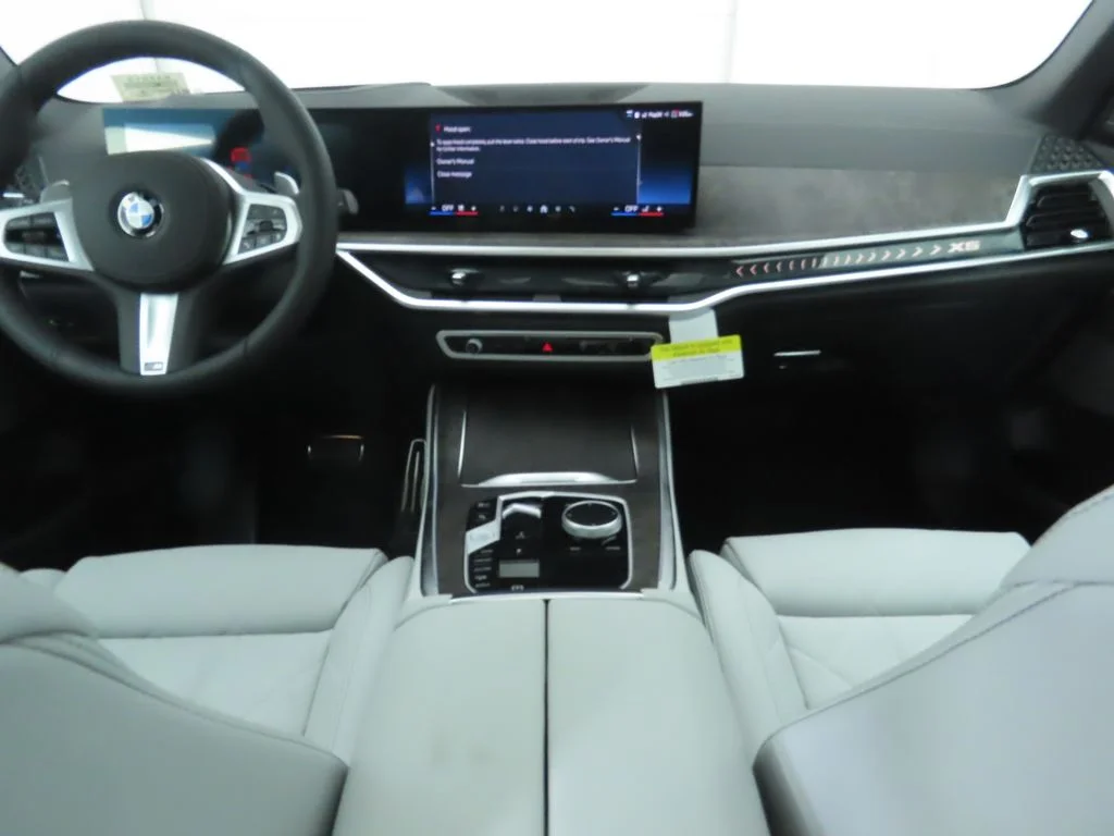 Used 2026 Black BMW xDrive40i image 13