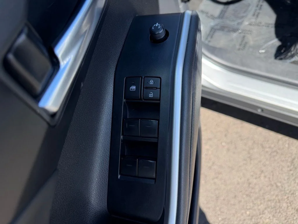 2025 Toyota Highlander XSE - Photo 12