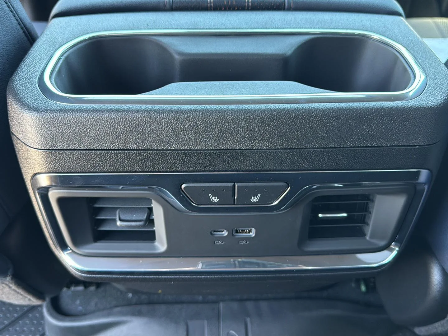 2026 Chevrolet Silverado 1500 High Country - Photo 24