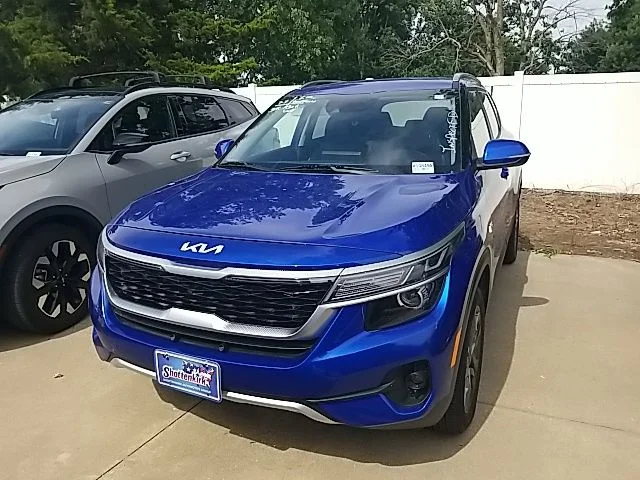 Used 2022 Blue Kia S image 7