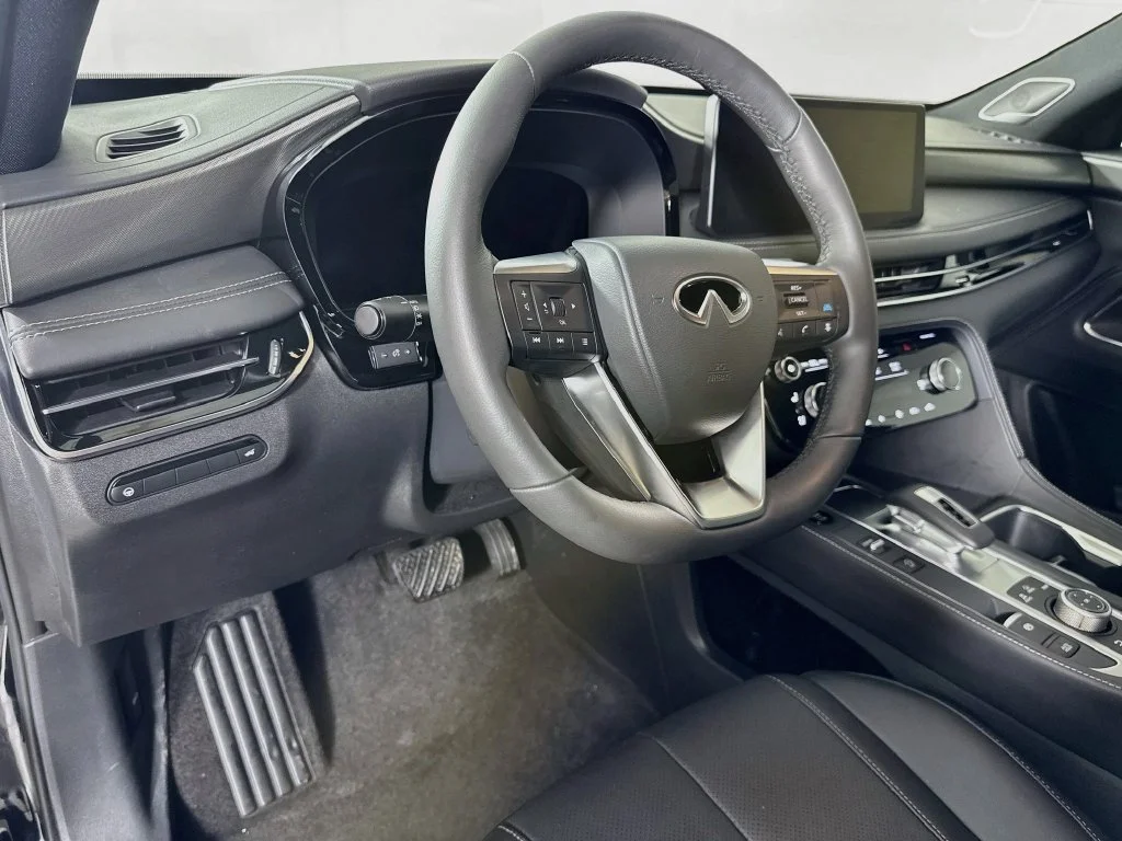 Certified Used 2027 Black INFINITI SPORT image 12