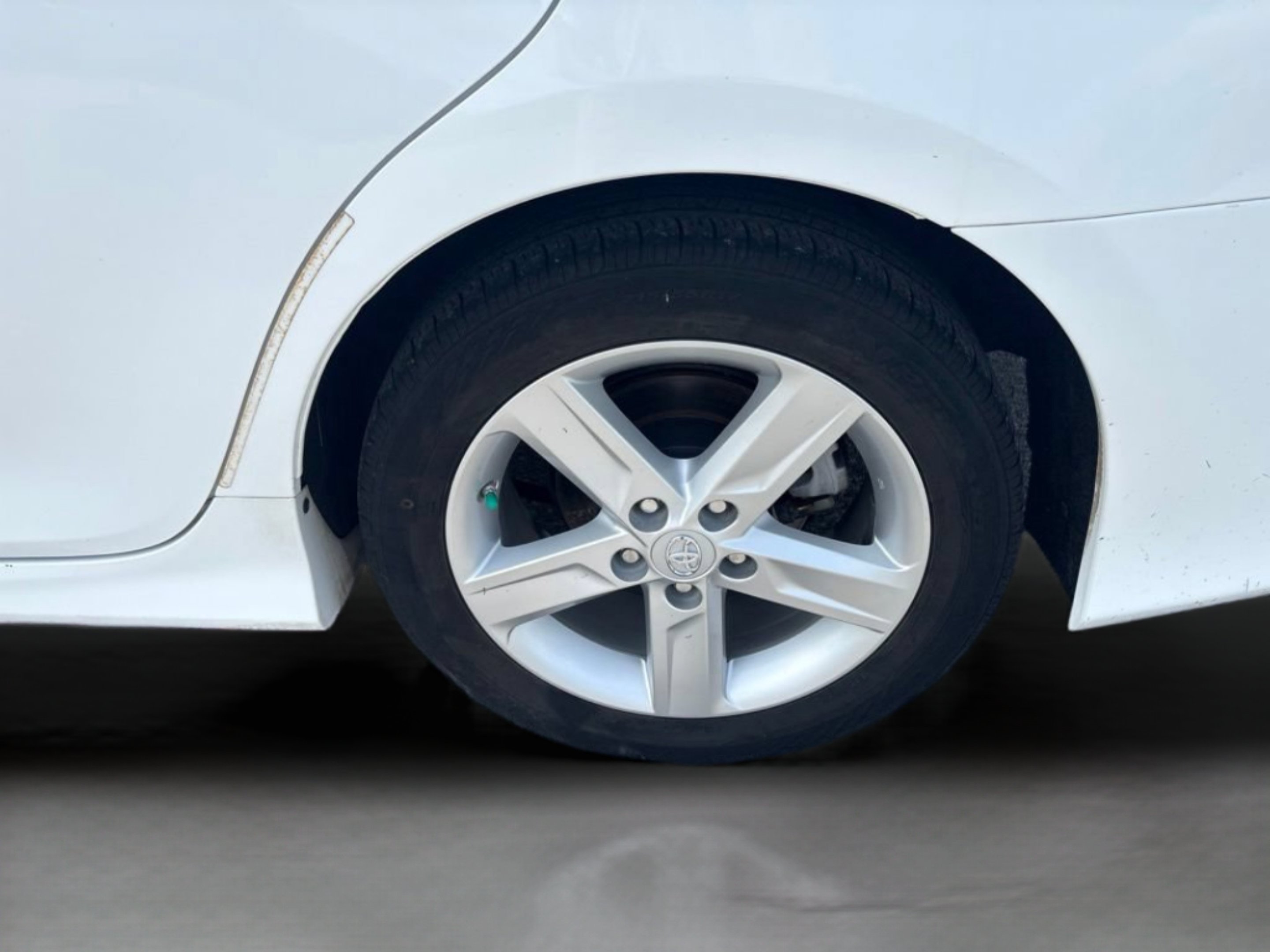 Used 2014 Super White Toyota SE image 34
