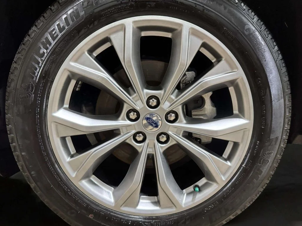 Used 2024 Stone Blue Metallic Ford XLT image 33