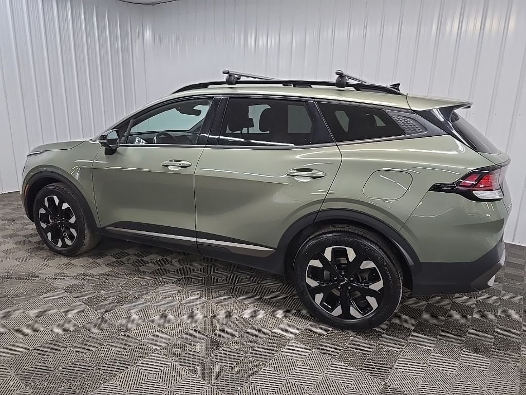 Used 2023 Green Kia X-Line image 4