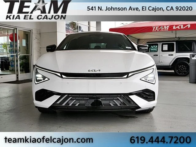 New 2026 White Kia GT-Line image 4