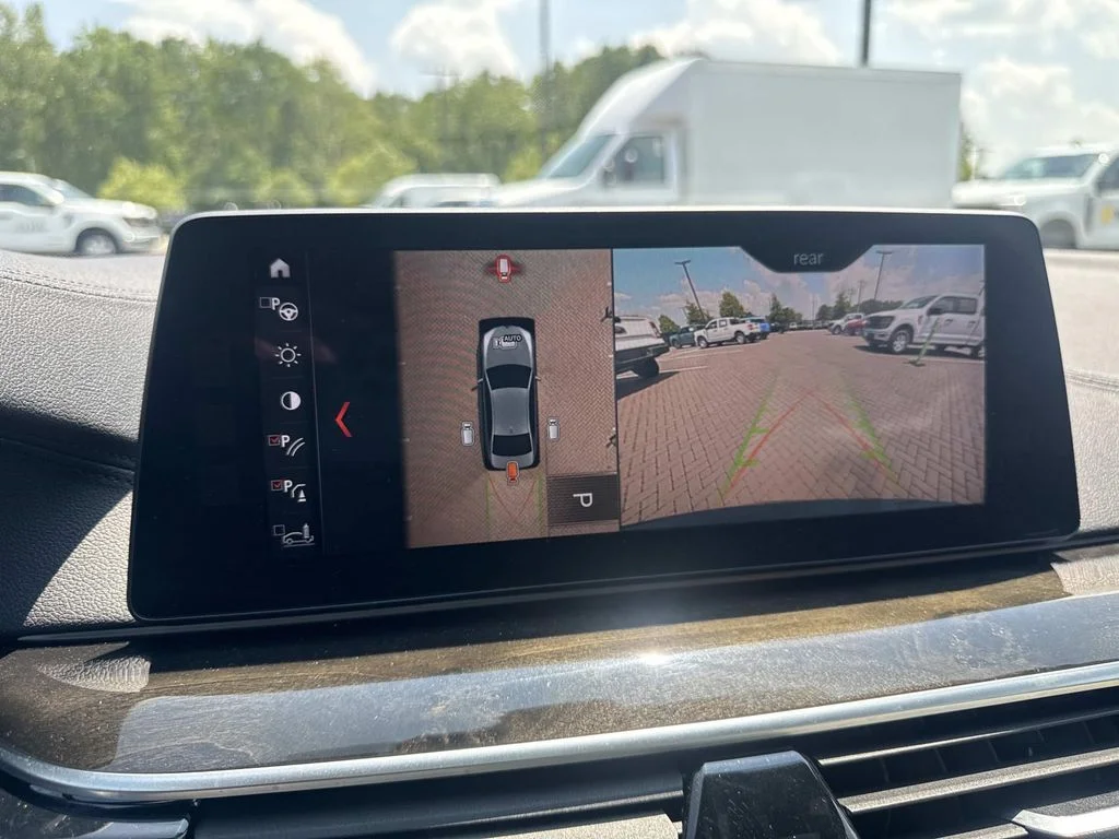 Used 2017 Gray BMW 530i xDrive image 19