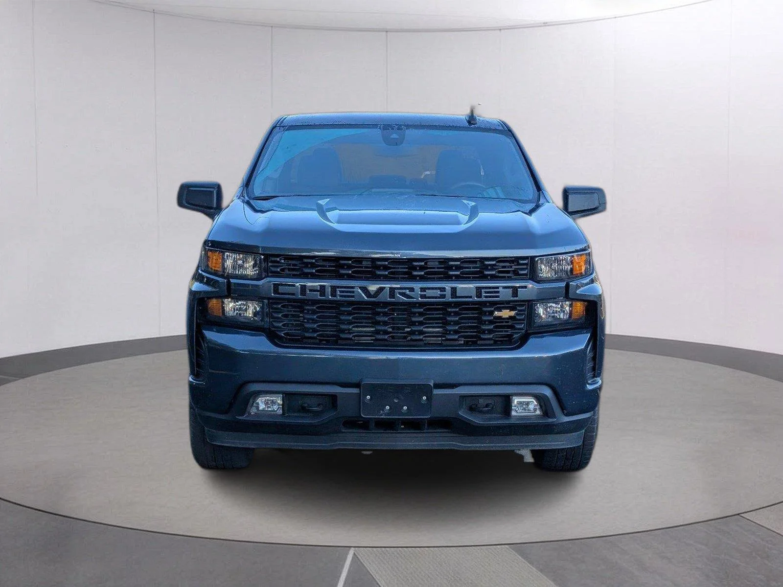 Used 2022 SHADOW GRAY METALLIC Chevrolet Custom image 10