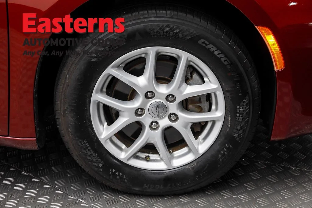 Used 2020 Red Chrysler LX image 30