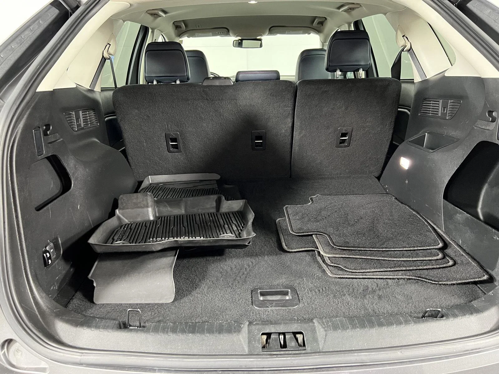 Used 2023 Carbonized Gray Ford SEL image 7