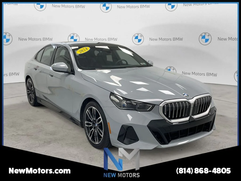 Used 2024 Gray Metallic BMW 540i xDrive image 5