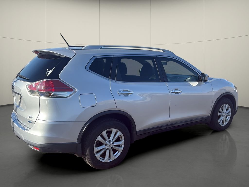 Used 2014 Silver Nissan SV image 7