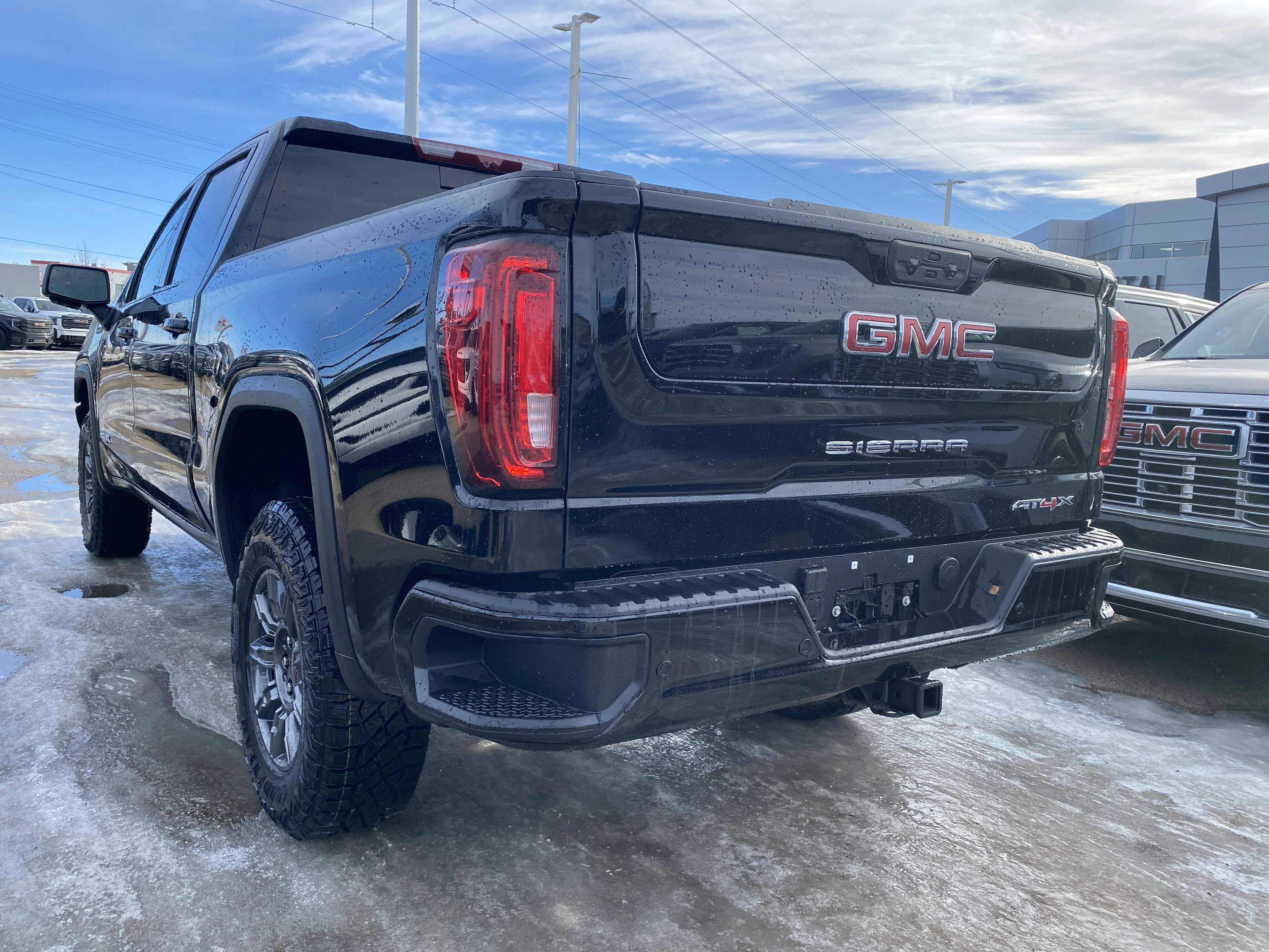 New 2026 ONYX BLACK GMC AT4X image 4
