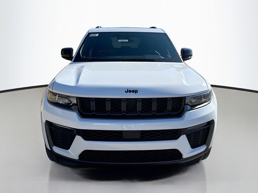 New 2026 Bright White Clear-Coat Exterior Paint Jeep Limited image 2