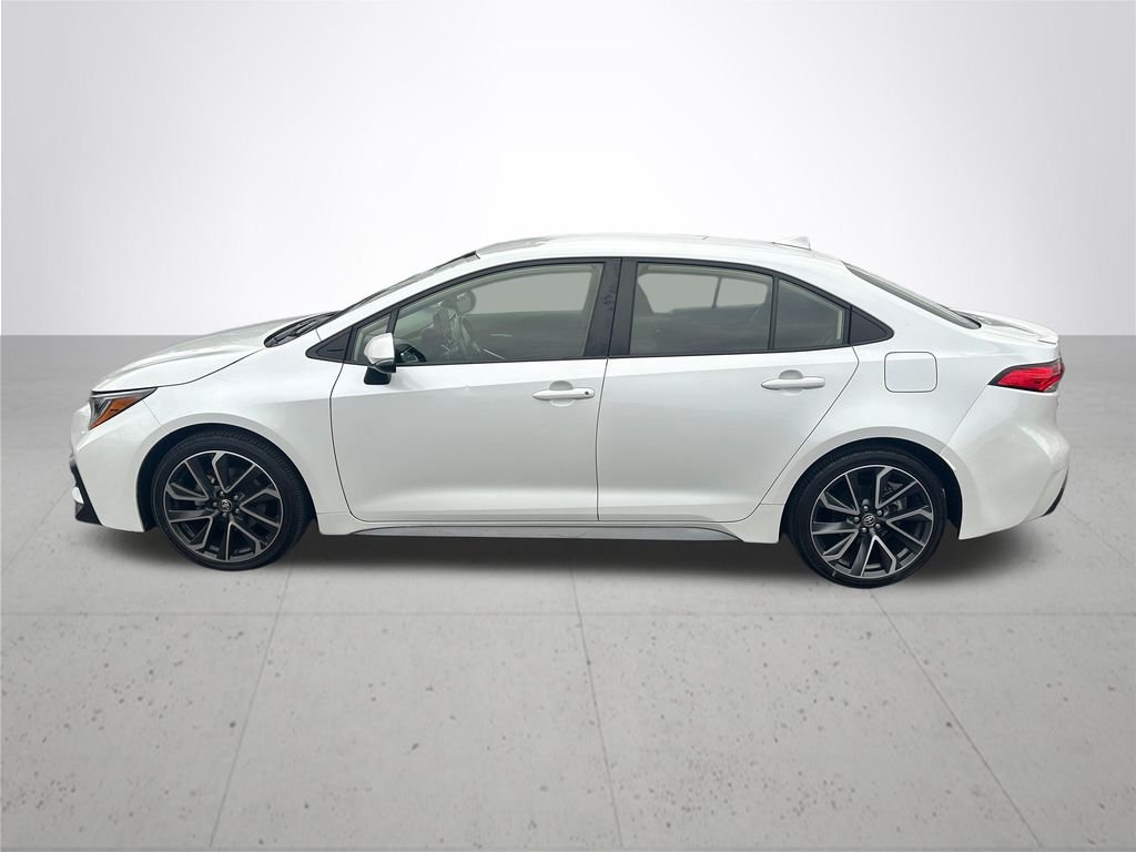 Used 2022 Pearl Toyota SE image 10