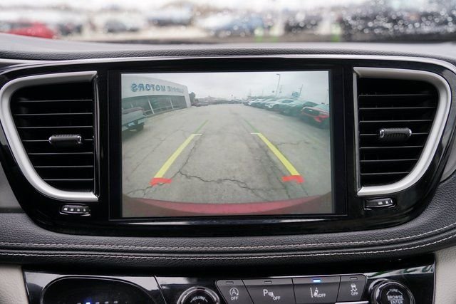 2021 CHRYSLER PACIFICA - Image 13