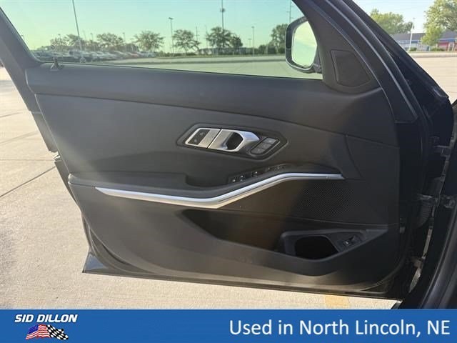 Used 2021 Black Sapphire Metallic BMW 330i xDrive image 18