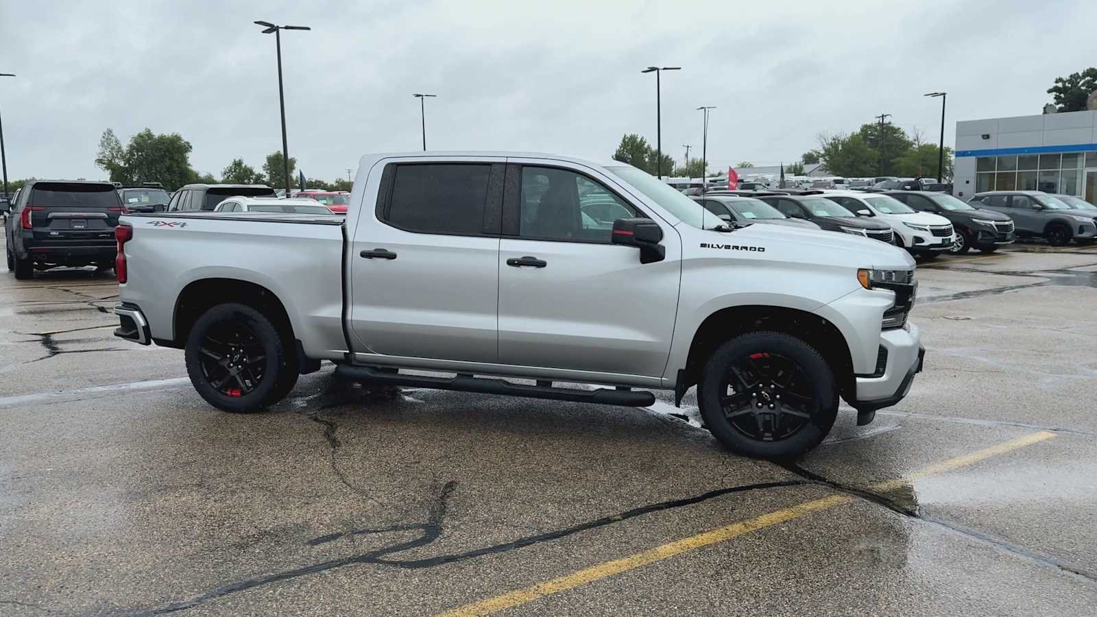 Used 2022 SILVER ICE METALLIC Chevrolet RST image 2