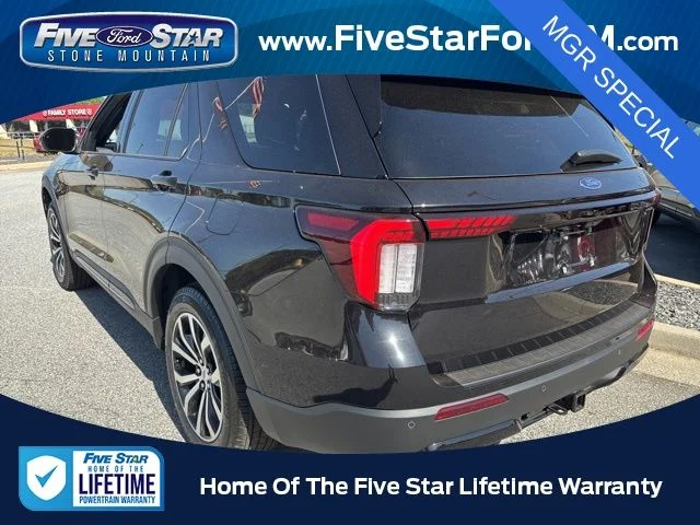 New 2026 Agate Black Metallic Ford ST-Line image 6