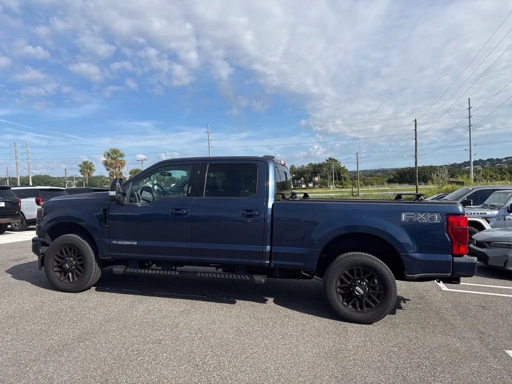 Used 2020 Blue Ford Lariat image 4