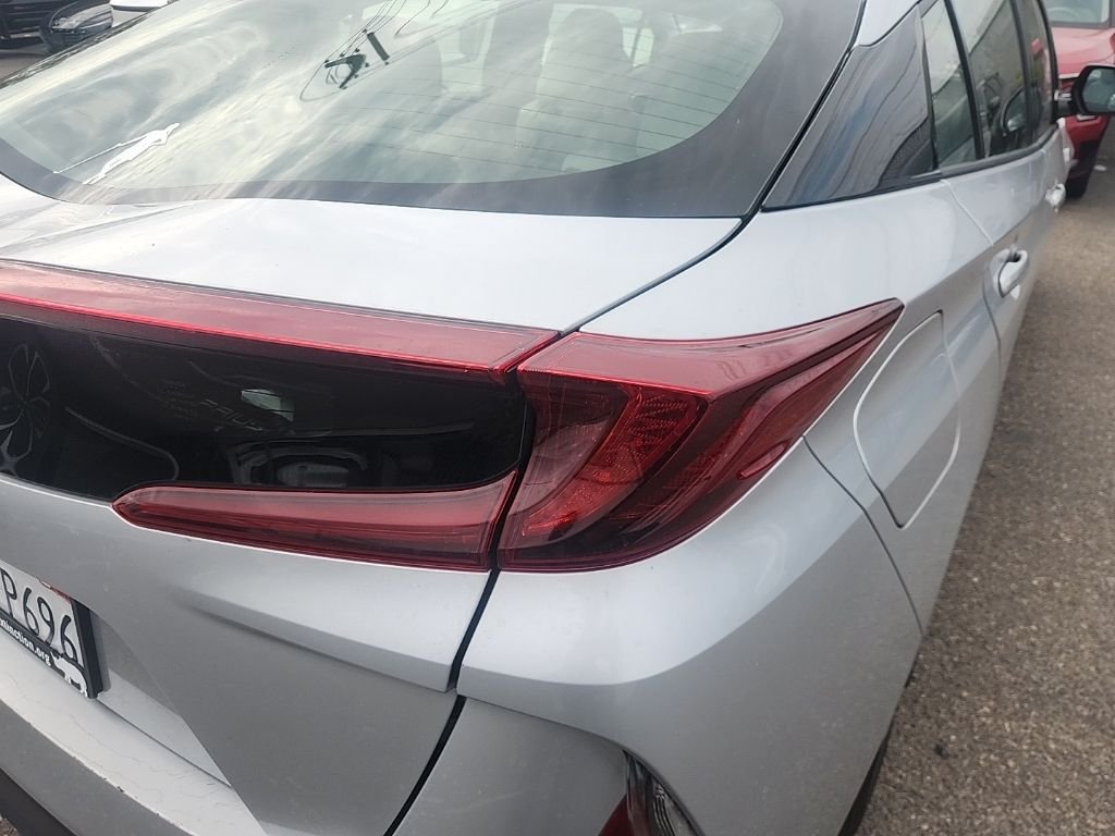 Used 2018 Silver Toyota Plus image 14