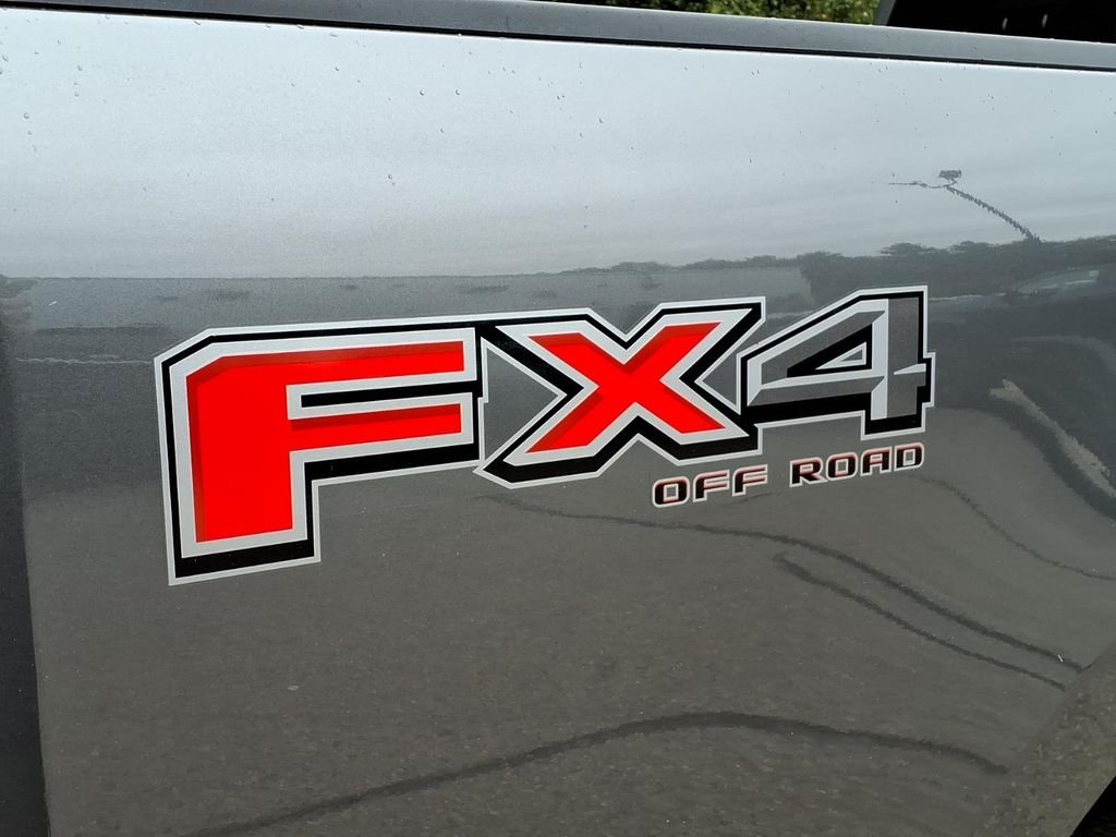 New 2027 Carbonized Gray Metallic Ford F-350® XLT image 9