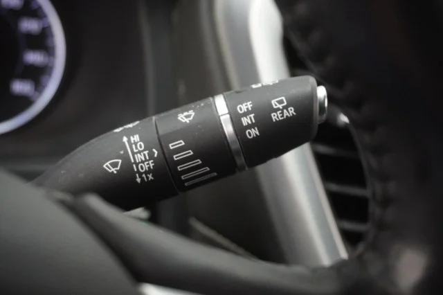 Used 2020 RED GMC SLE image 23