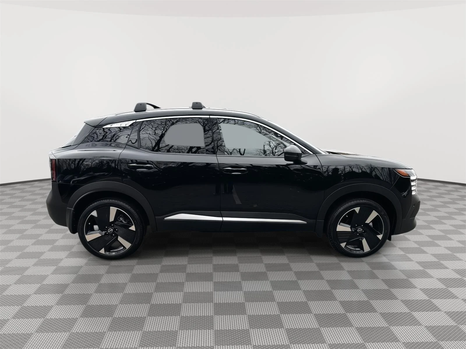 New 2026 Super Black Nissan SR image 4