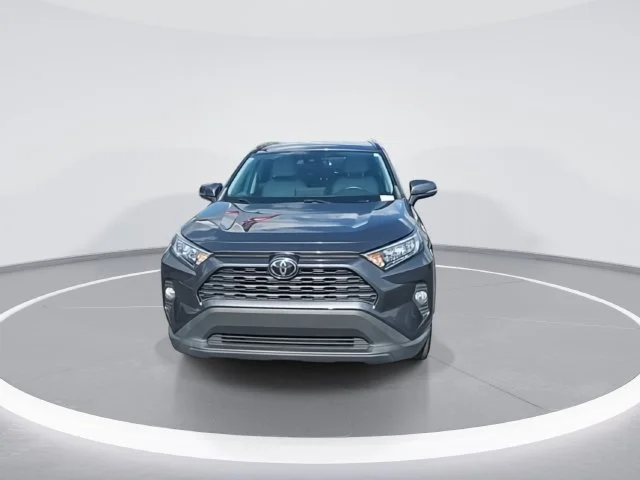 Used 2021 Gray Toyota XLE image 3