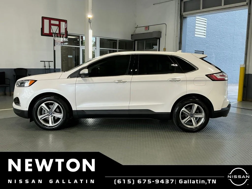 Used 2019 White Platinum Clearcoat Metallic Ford Titanium image 3
