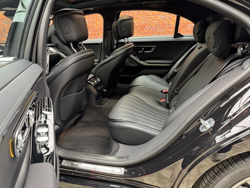 New 2026 Black Mercedes-Benz S 500 image 23