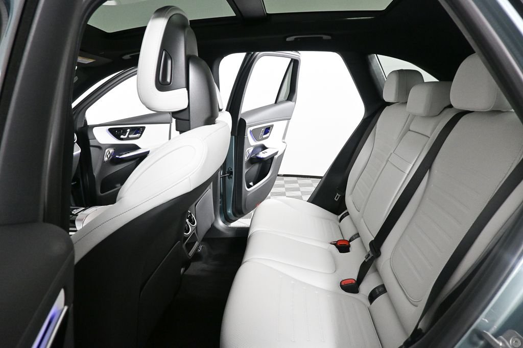 New 2026 Verde Silver Metallic Mercedes-Benz GLC 300 image 18