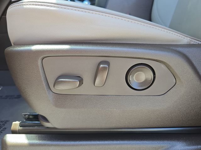 2022 GMC Yukon SLT - Photo 19