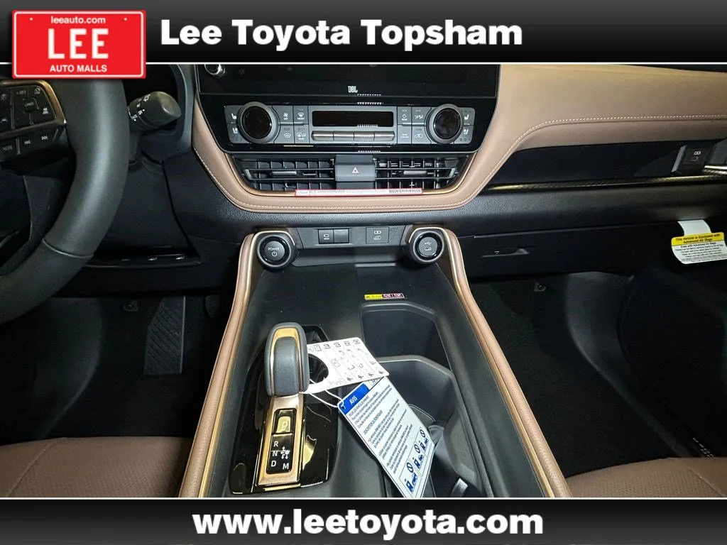 New 2026 Wind Chill Prl Toyota Hybrid MAX Platinum image 11