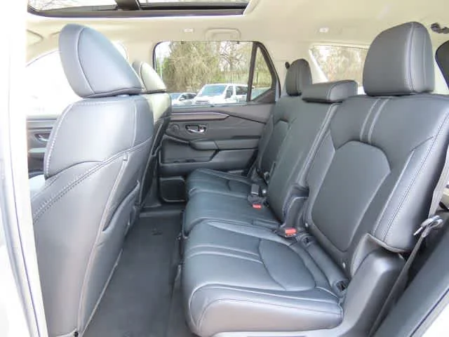 New 2026 Sonic Gray Pearl Honda Touring image 15