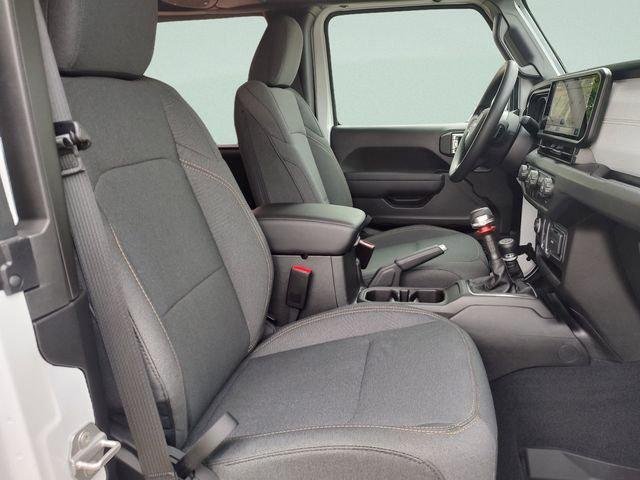 New 2026 Bright White Clear-Coat Exterior Paint Jeep Sport image 29