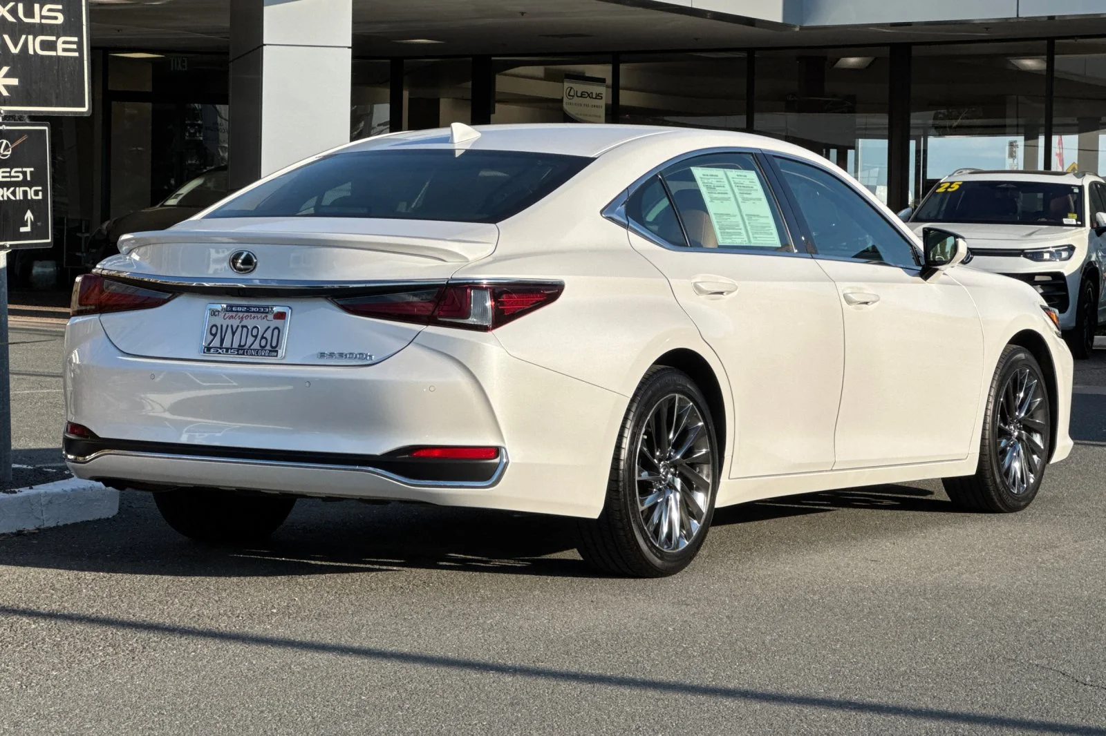 Certified Used 2025 White Pearl Lexus 300h Luxury image 4