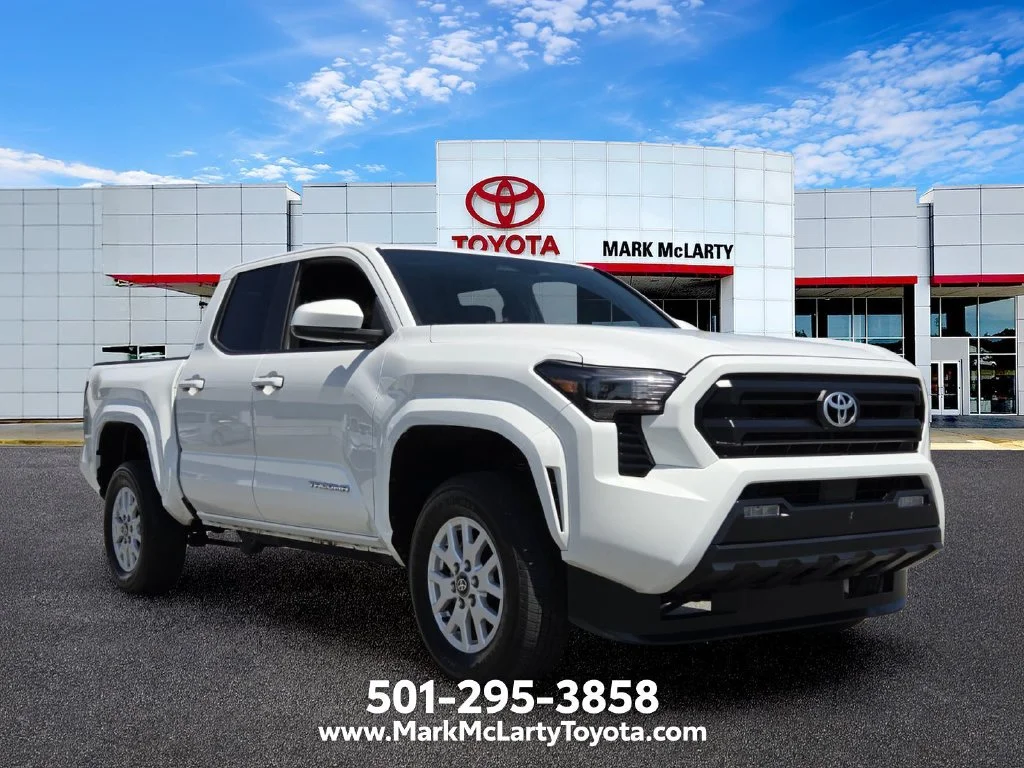 Used 2025 White Toyota SR5 image 7