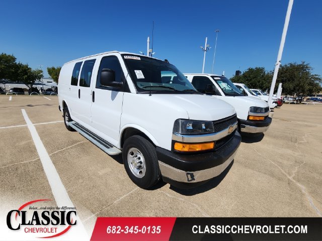 2025 Chevrolet Express Cargo Van