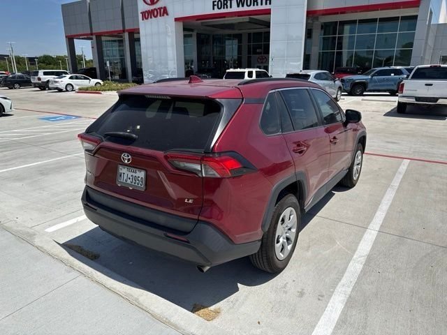Used 2019  Toyota LE image 6