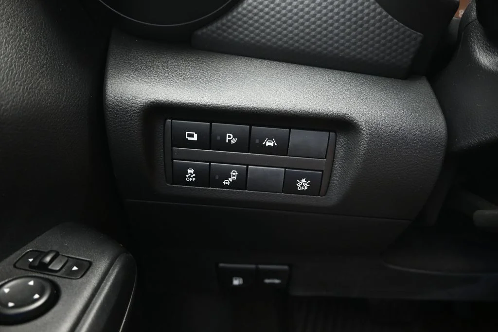 Certified Used 2025 Gun Metallic Nissan S image 27
