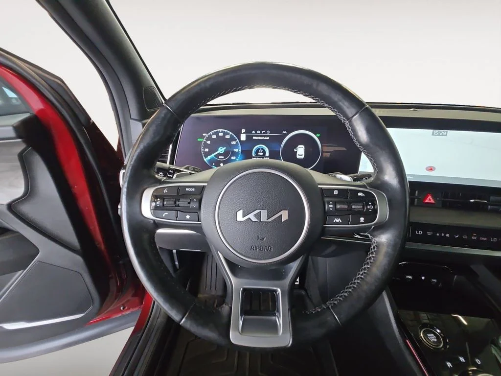 Used 2023 Red Kia X-Line Prestige image 13