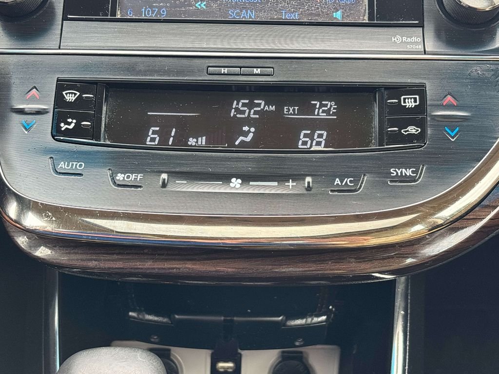 Used 2014 White Toyota XLE Touring image 25