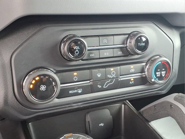 Used 2023  Ford Base image 8