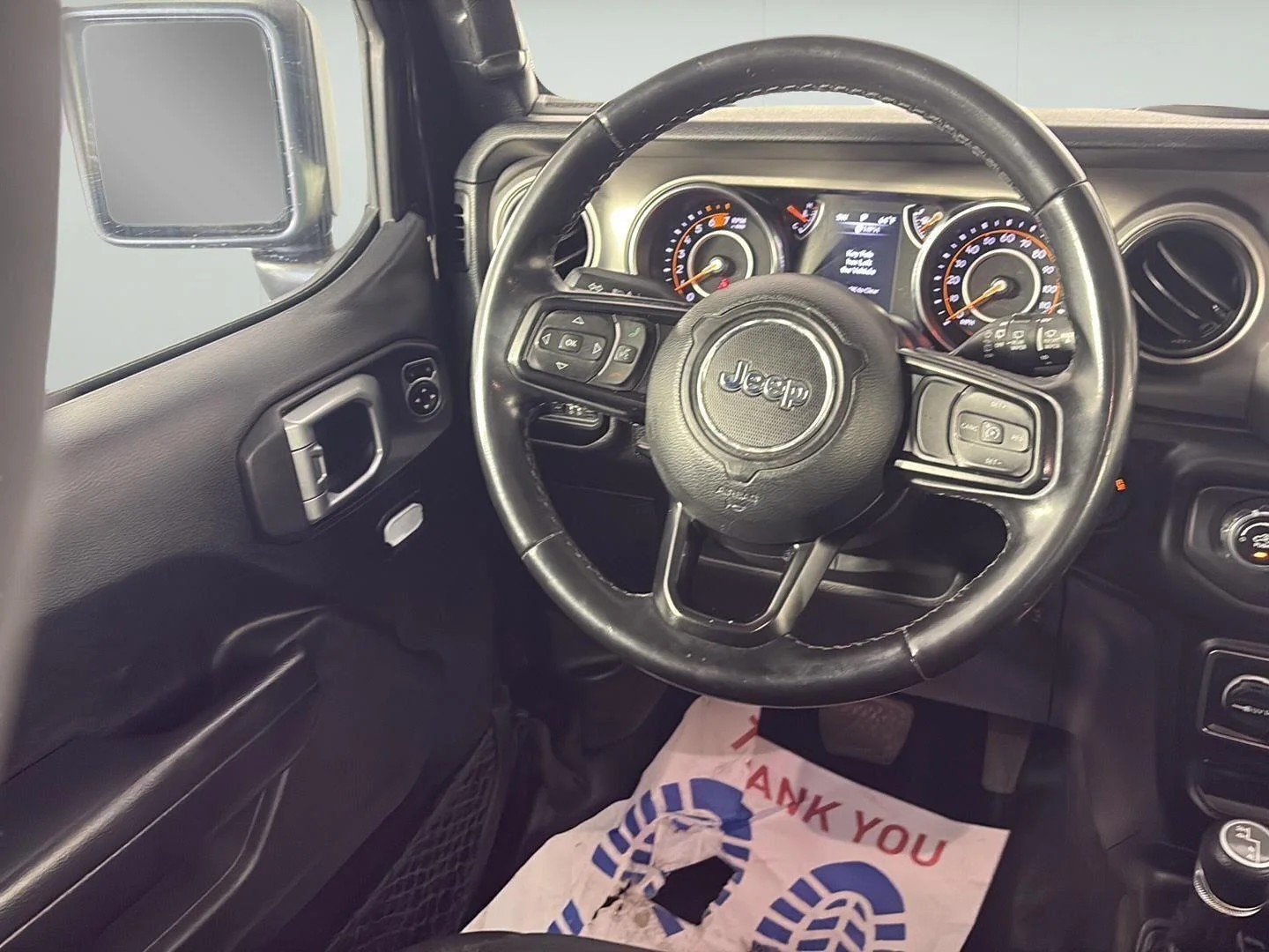 Used 2020 Black Clearcoat Jeep Sport S image 17