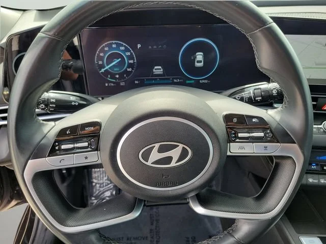 Used 2025 Black Hyundai Limited image 26