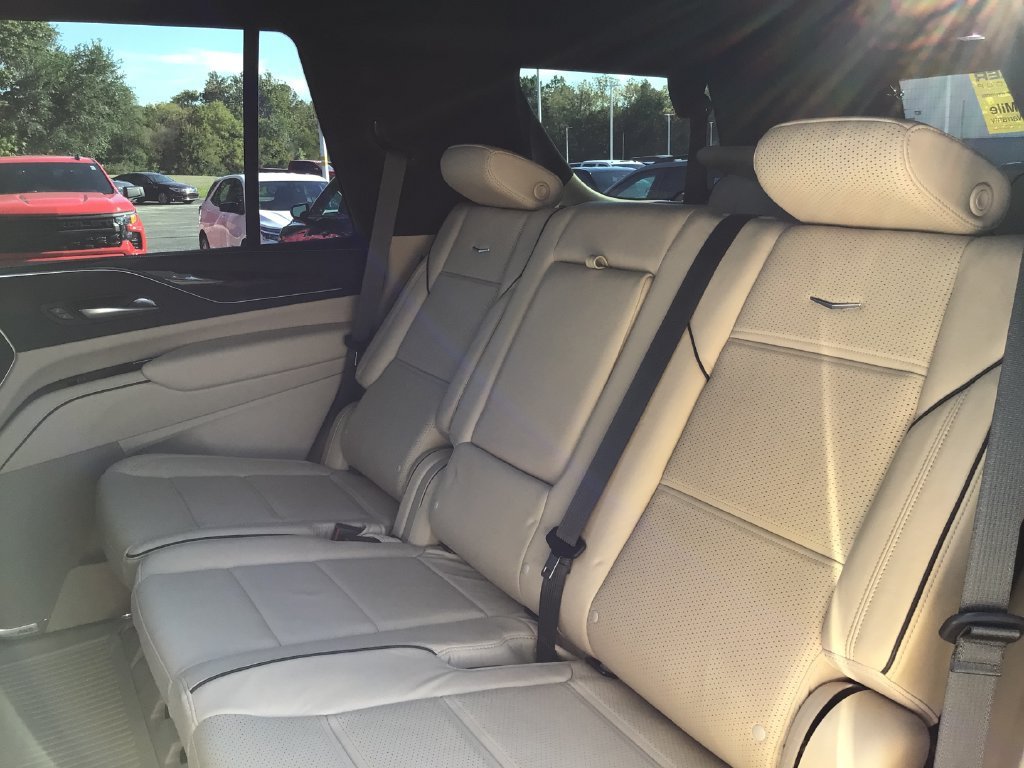 Used 2023 SANDSTONE METALLIC Cadillac 4WD Premium Luxury image 35