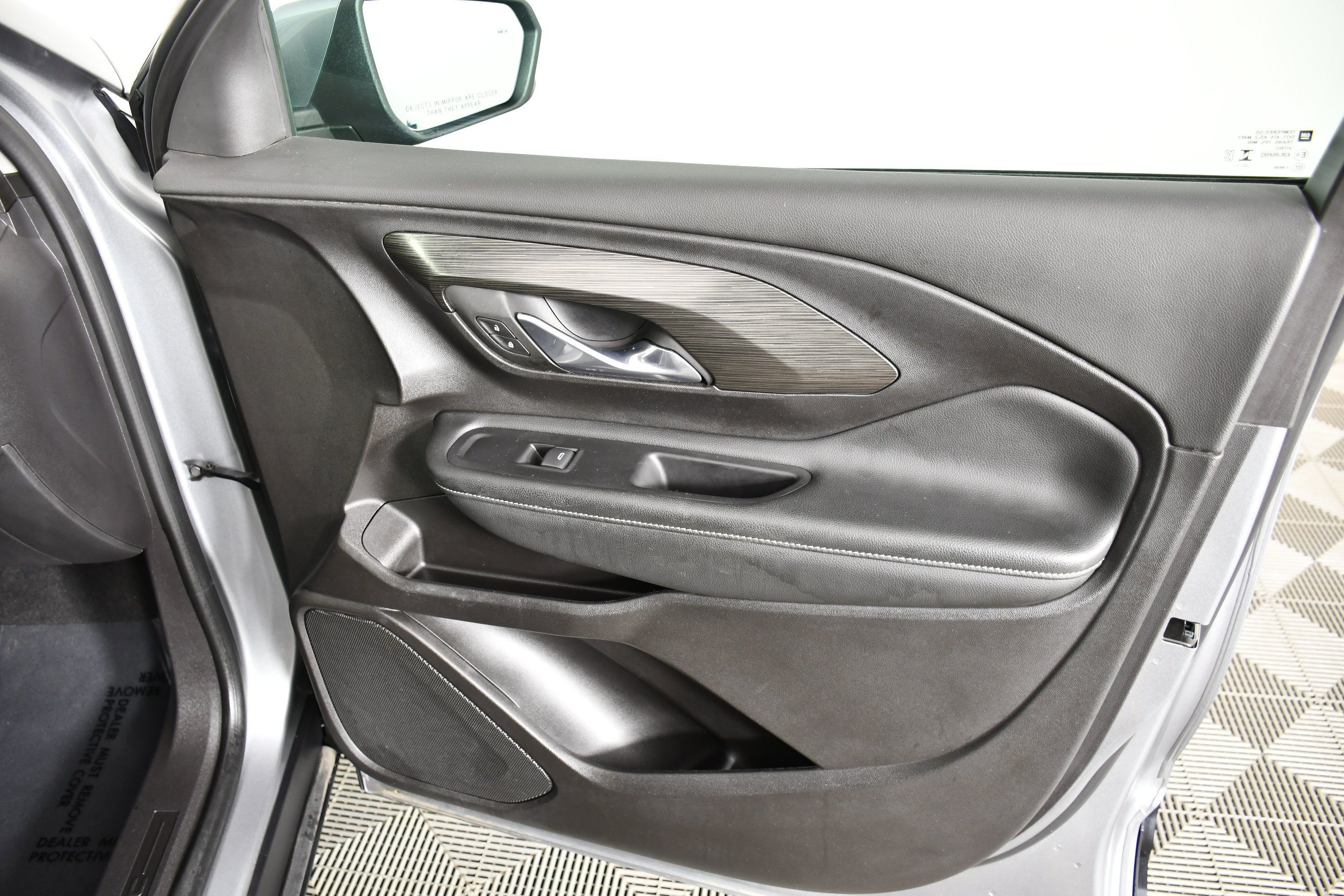 Used 2024 Sterling Metallic GMC SLT image 42