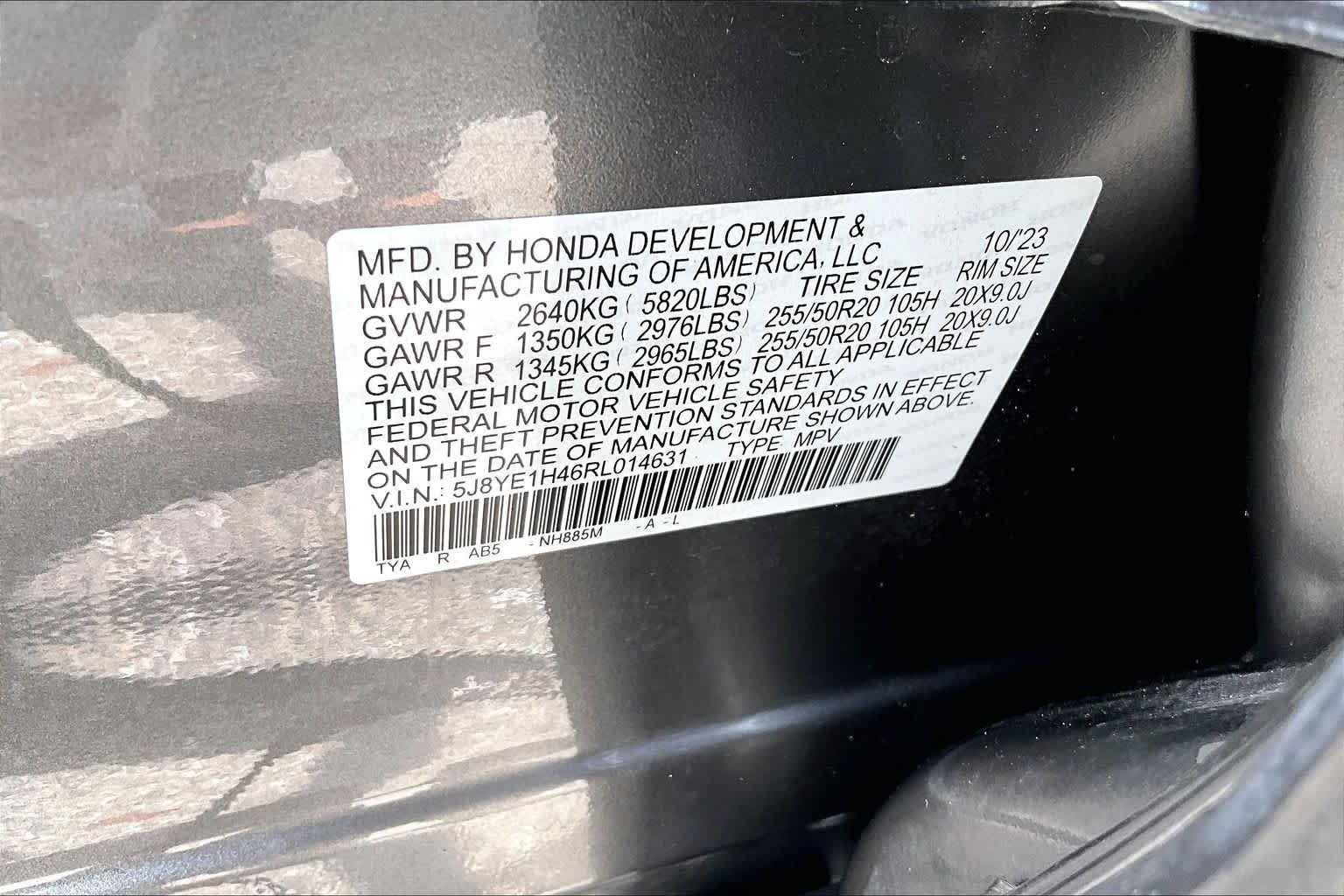 Used 2024 Liquid Carbon Metallic Acura w/Technology Package image 35
