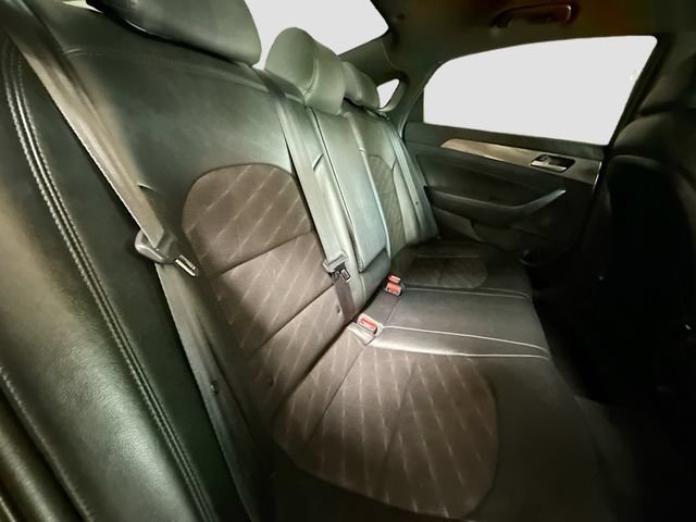 Used 2018 Gray Hyundai Sport+ image 27